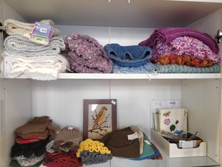 Kaulaliinoja ja pipoja